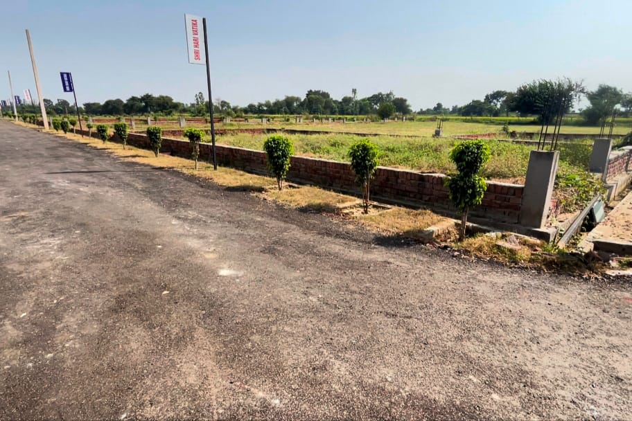 WhatsApp Image 2025-10-25 at 11.41.42 PM (1)