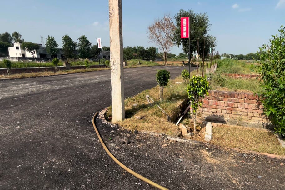 WhatsApp Image 2025-10-25 at 11.41.42 PM